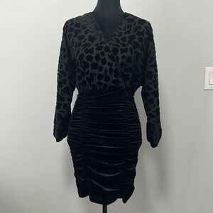 Greylin women’s velvet bottom leopard velvet top long sleeve mini dress size XS